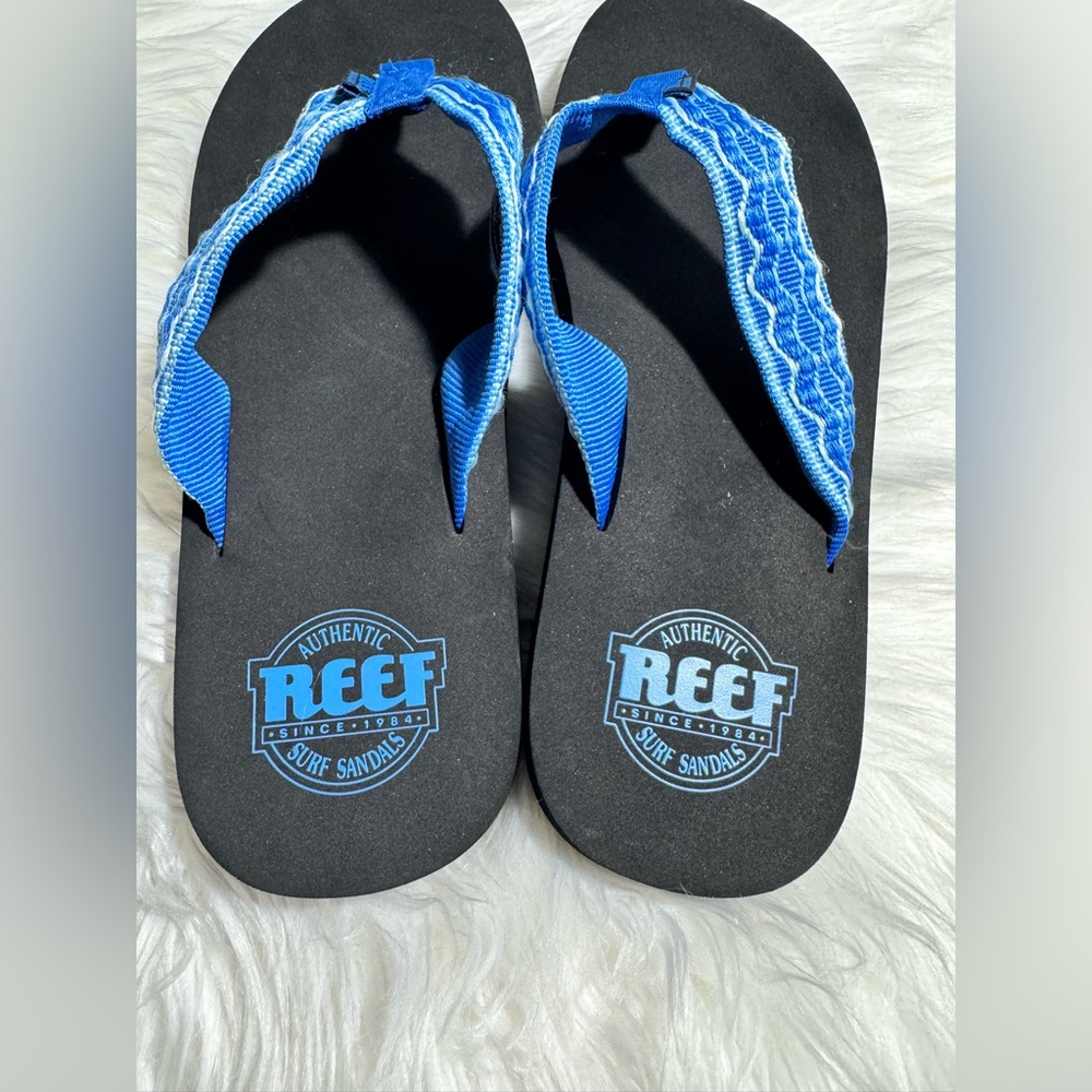 Reef Vibrant Blue and Black Men’s Sandals sz 9 - Picture 2 of 4